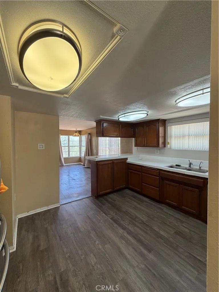 35600 Mitchell Murrieta, CA 92562