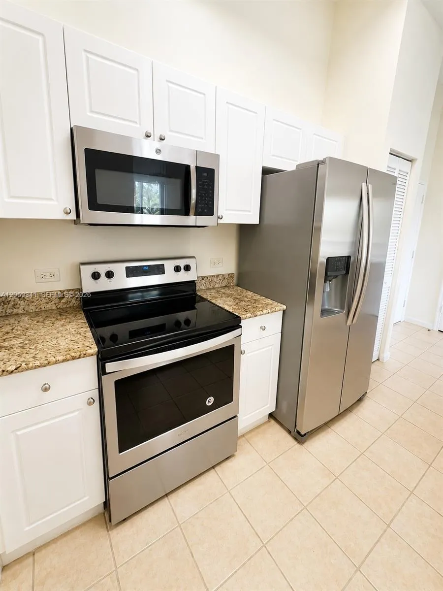 19501 W Country Club Dr #210 Aventura, FL 33180