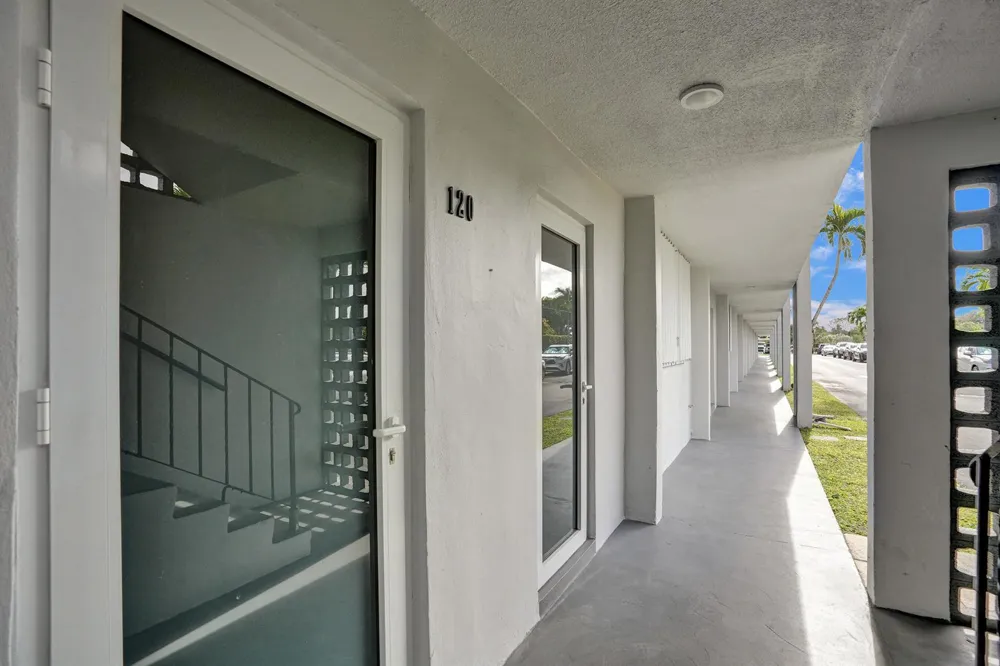 1040 SE 4TH AVENUE #120 Deerfield Beach, FL 33441