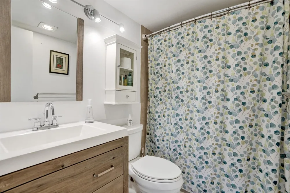 1040 SE 4TH AVENUE #120 Deerfield Beach, FL 33441