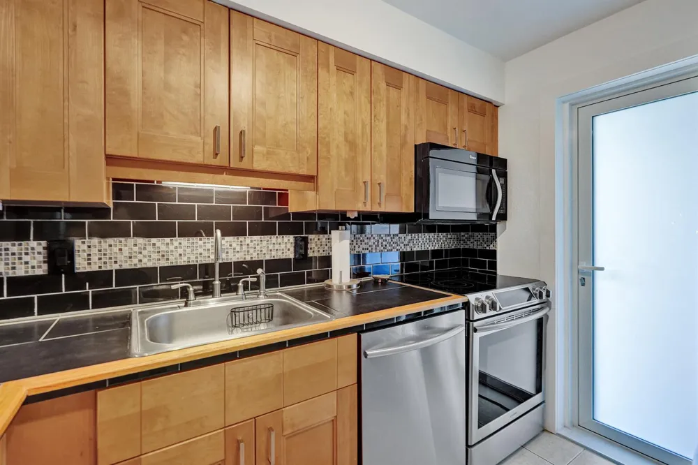 1040 SE 4TH AVENUE #120 Deerfield Beach, FL 33441