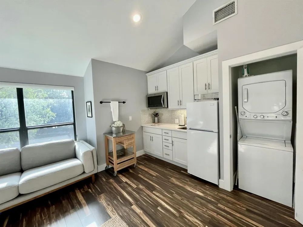 11863 Wimbledon Circle #547 Wellington, FL 33414