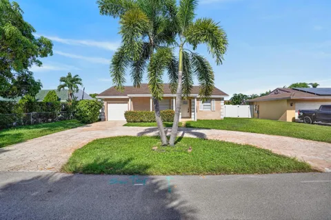 702 PLACE TAVANT