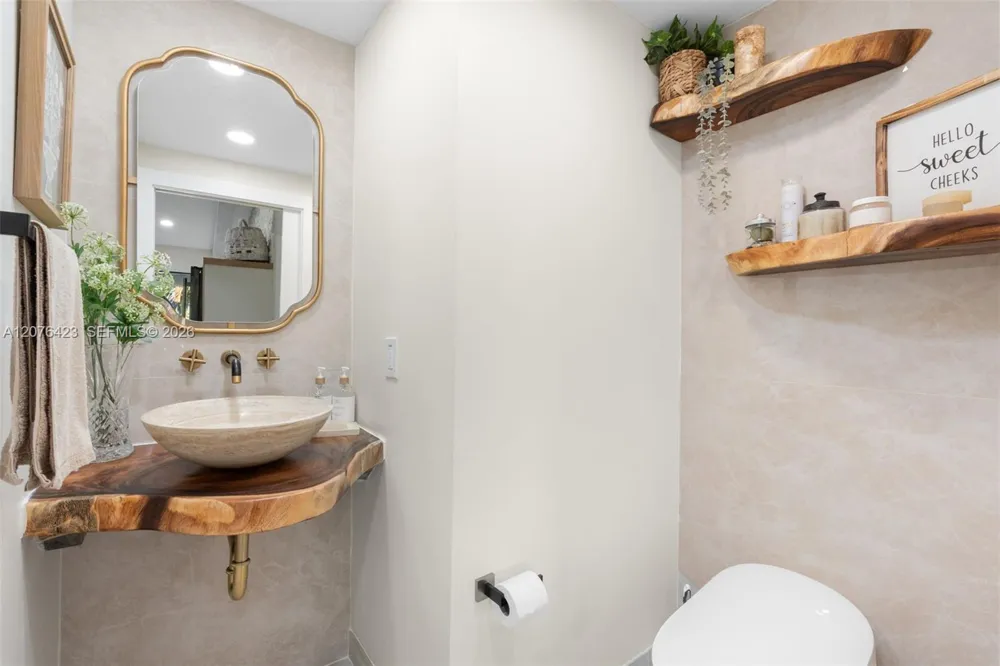 516 NE 6th Ave Deerfield Beach, FL 33441