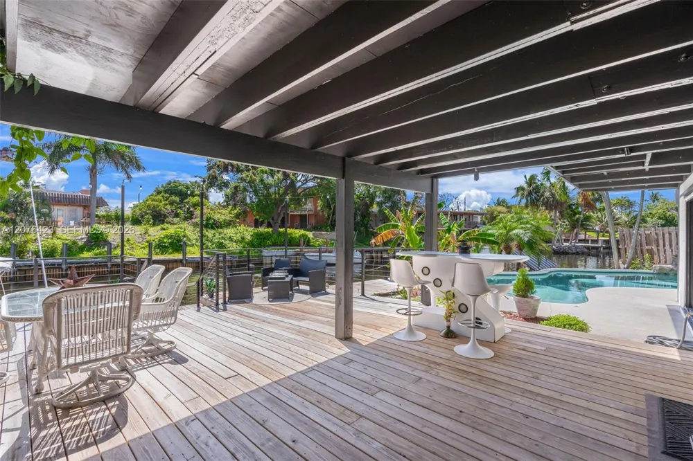 516 NE 6th Ave Deerfield Beach, FL 33441