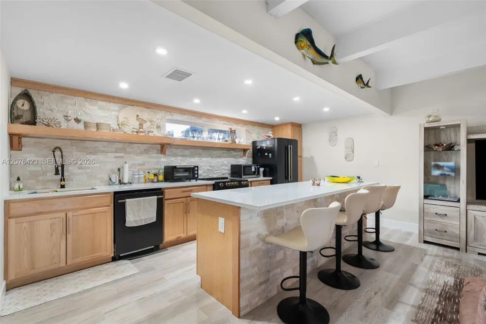 516 NE 6th Ave Deerfield Beach, FL 33441