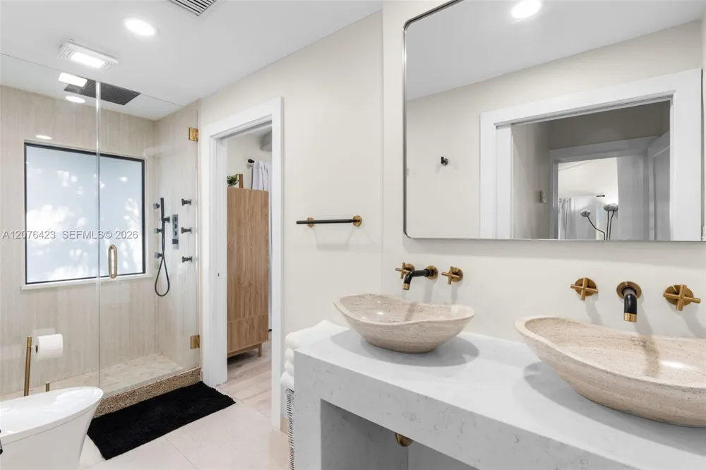 516 NE 6th Ave Deerfield Beach, FL 33441