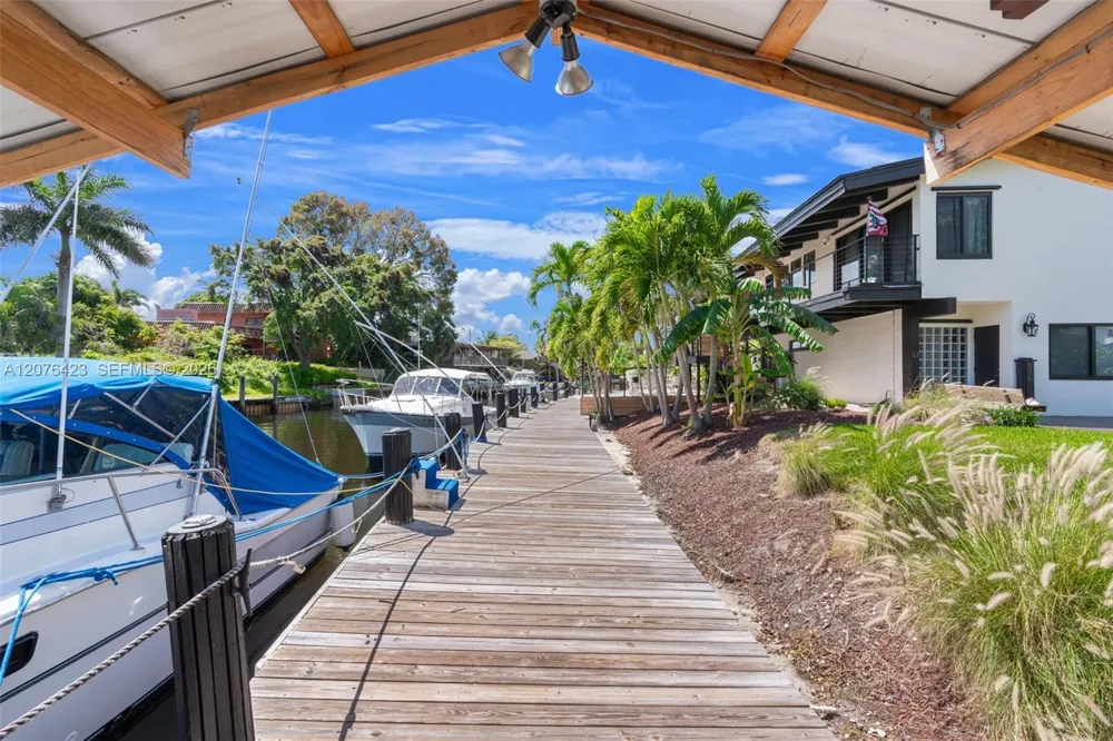 516 NE 6th Ave Deerfield Beach, FL 33441