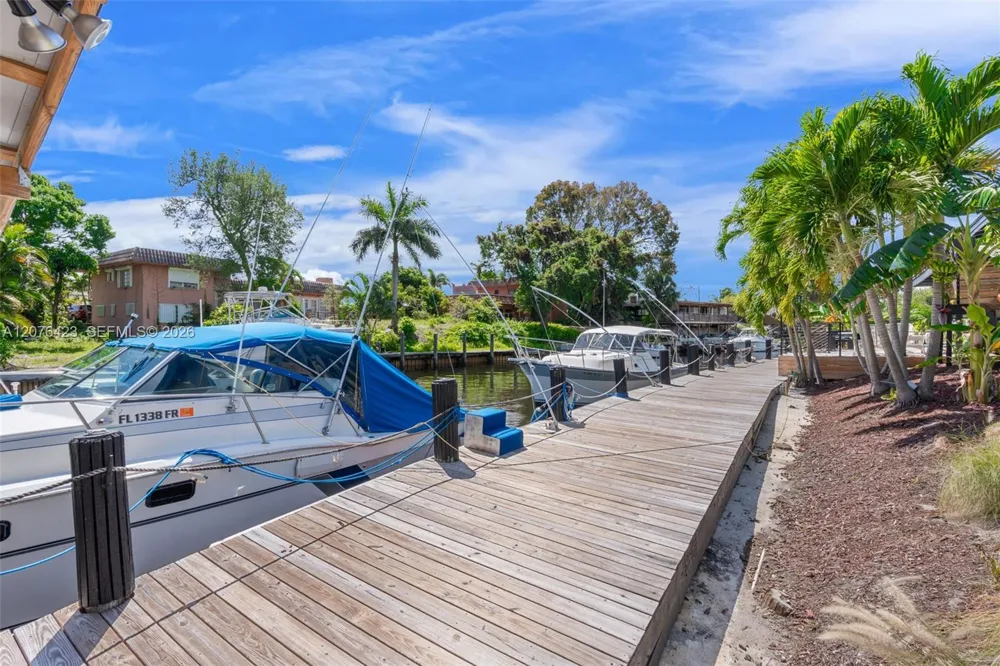 516 NE 6th Ave Deerfield Beach, FL 33441