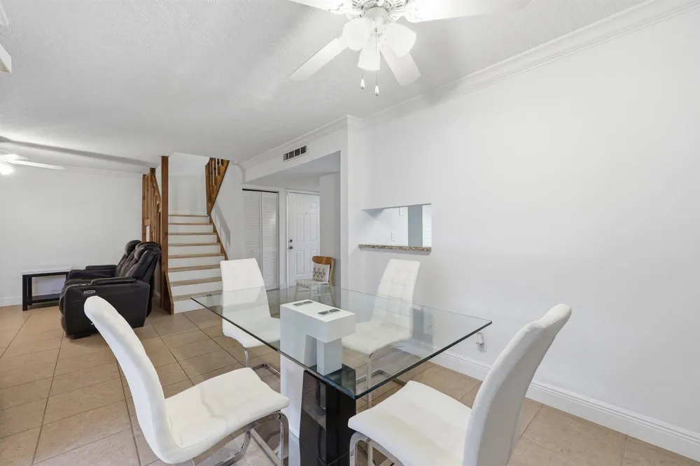 301 LAKEWOOD DRIVE #8A Jupiter, FL 33458