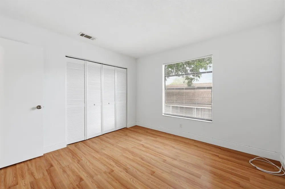 301 LAKEWOOD DRIVE #8A Jupiter, FL 33458