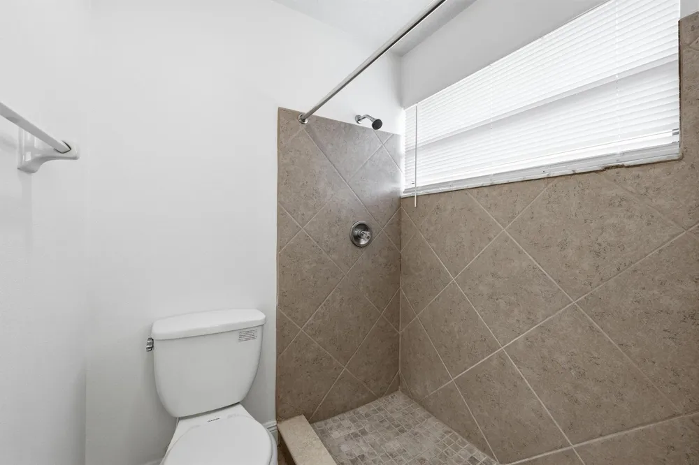 301 LAKEWOOD DRIVE #8A Jupiter, FL 33458