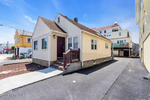 115 Dupont Avenue #C