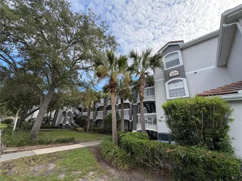 14037 FAIRWAY ISLAND DRIVE #211