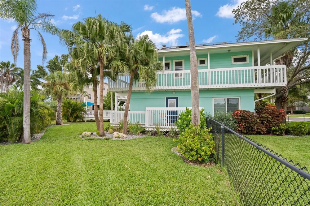 7500 141ST STREET Seminole, FL 33776