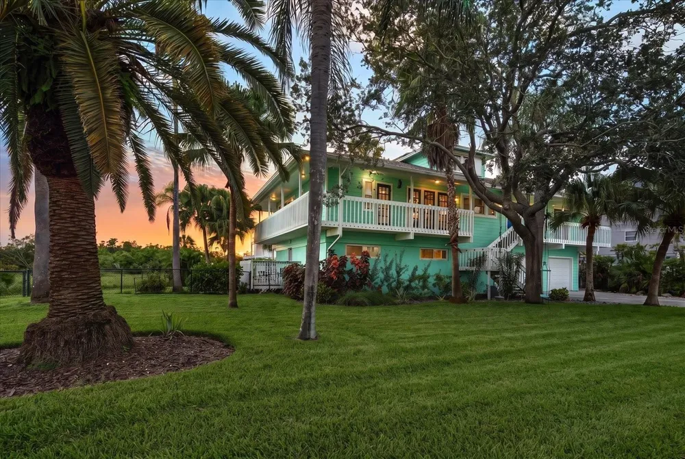 7500 141ST STREET Seminole, FL 33776