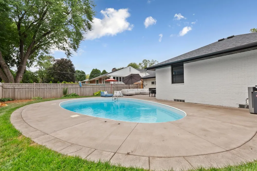 5400 Richmond Lane Edina, MN 55436
