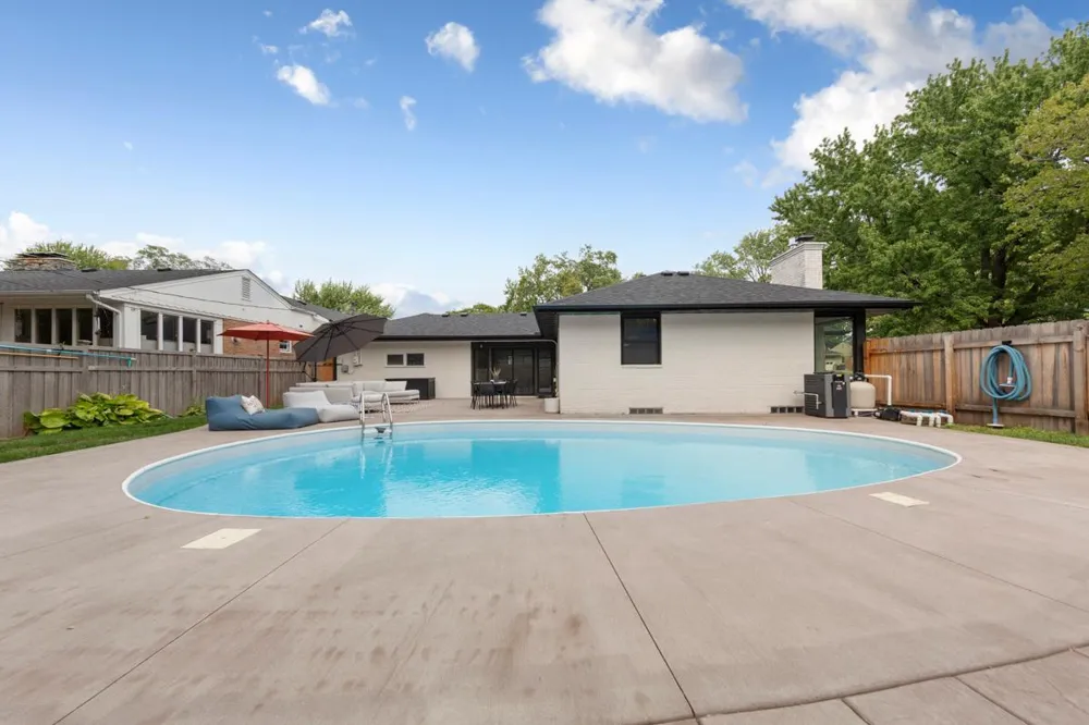 5400 Richmond Lane Edina, MN 55436