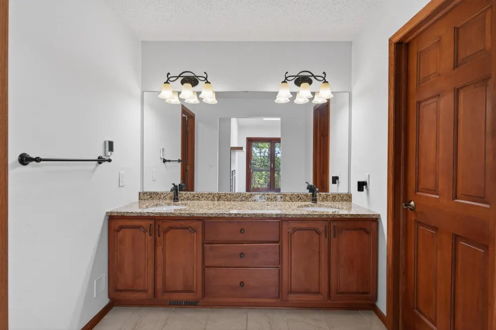 3805 Neal Avenue S Afton, MN 55001