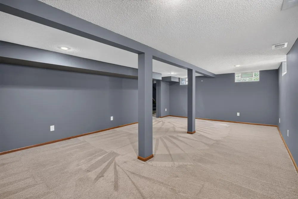 935 5th Avenue W Shakopee, MN 55379