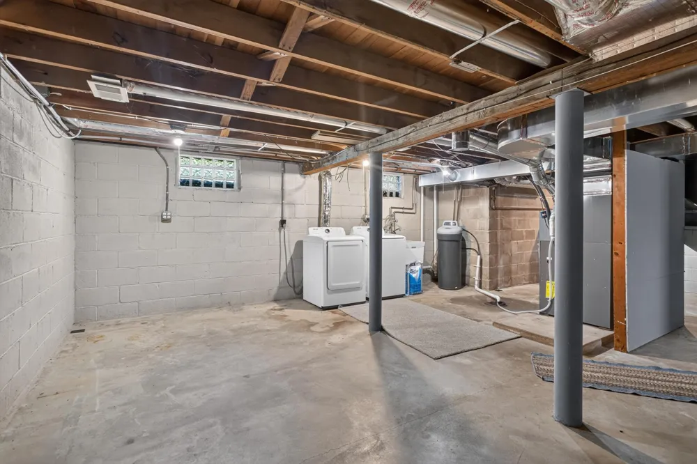 935 5th Avenue W Shakopee, MN 55379