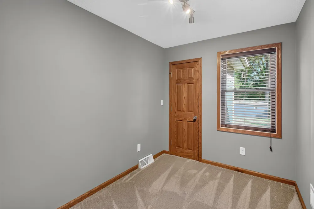 935 5th Avenue W Shakopee, MN 55379