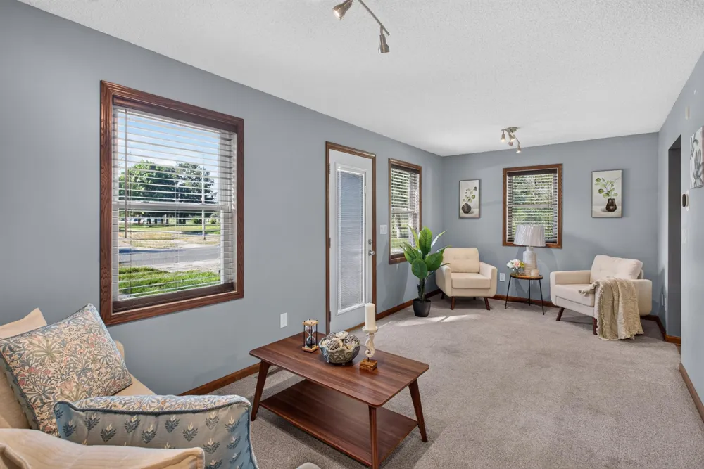 935 5th Avenue W Shakopee, MN 55379