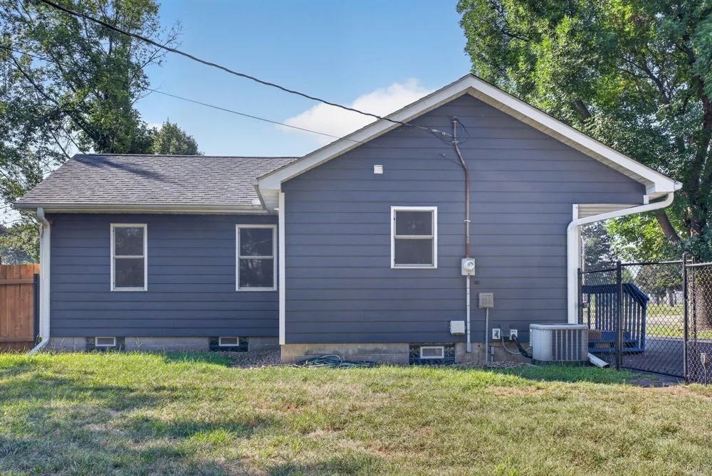 935 5th Avenue W Shakopee, MN 55379