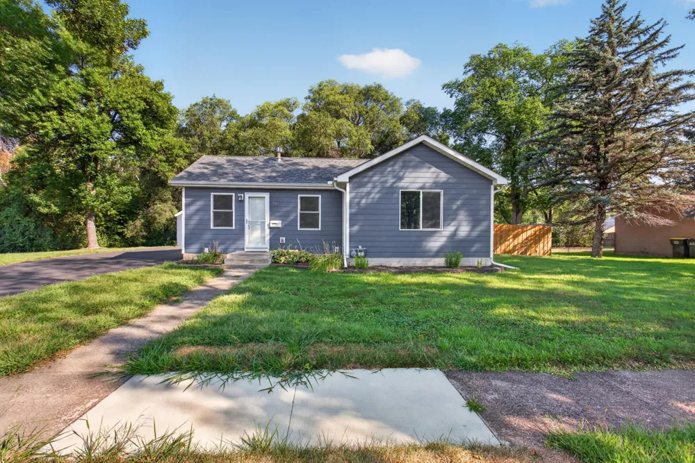935 5th Avenue W Shakopee, MN 55379