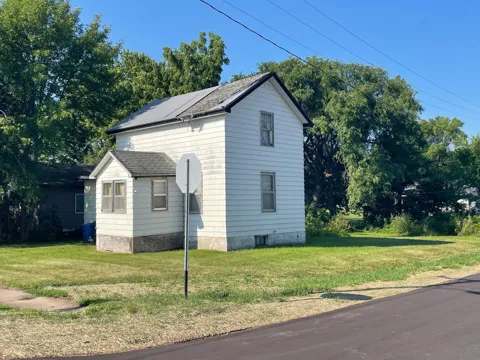 200 Larson Avenue