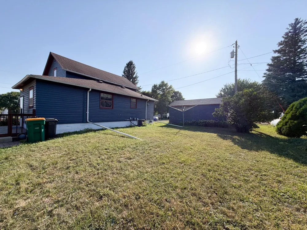 102 Milbrath Street Okabena, MN 56161