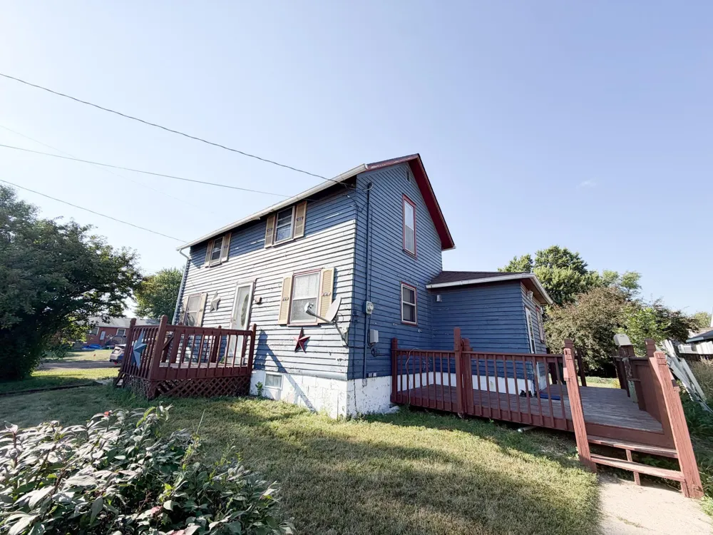 102 Milbrath Street Okabena, MN 56161