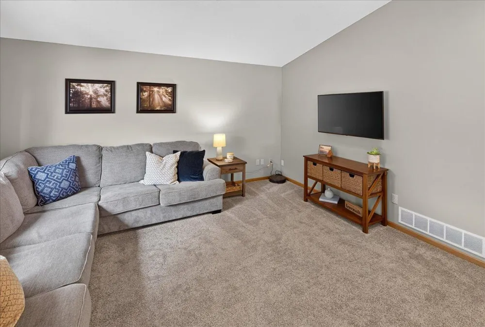 246 8th Street NW Elk River, MN 55330
