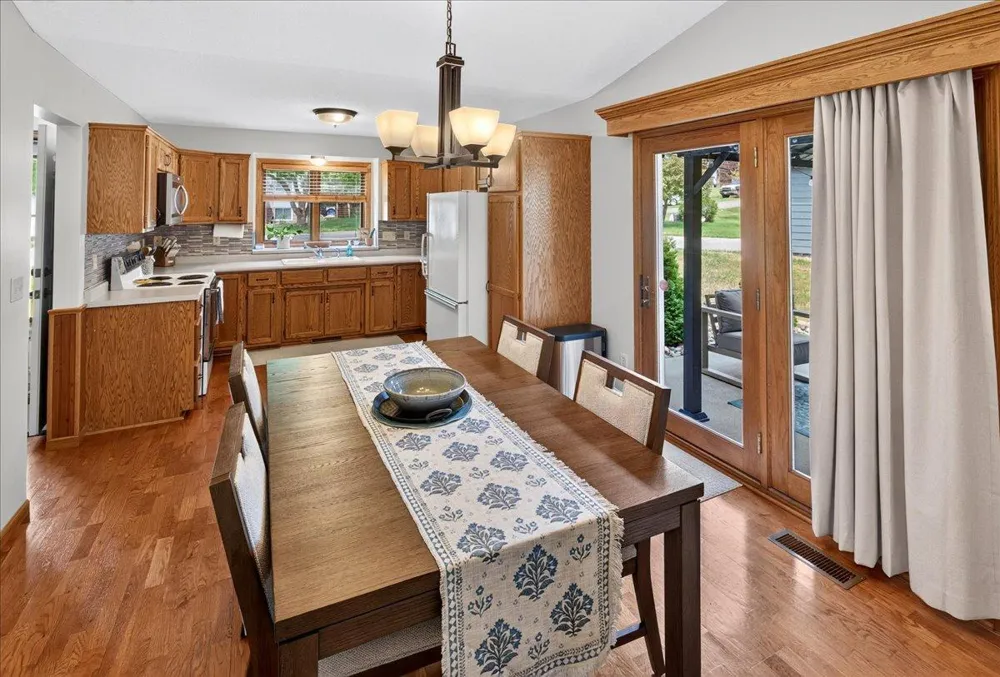 246 8th Street NW Elk River, MN 55330