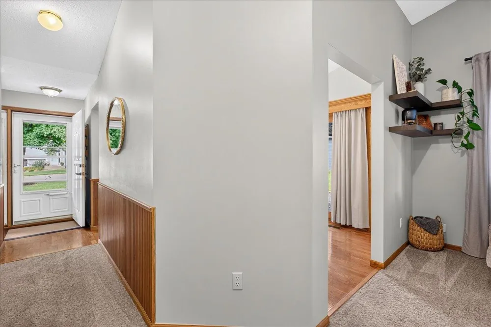 246 8th Street NW Elk River, MN 55330
