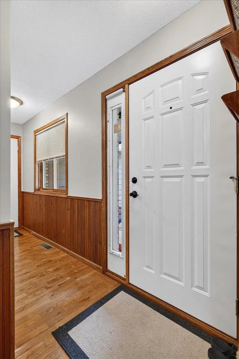 246 8th Street NW Elk River, MN 55330