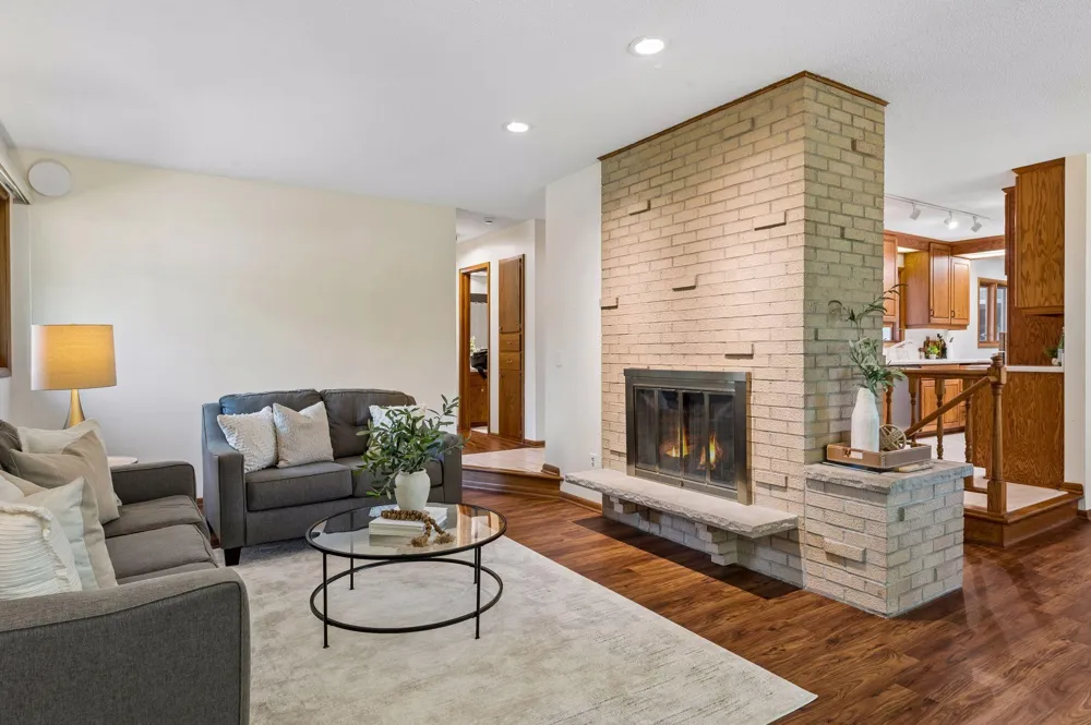5908 W 104th Street Bloomington, MN 55438