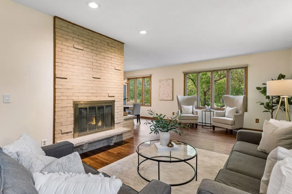 5908 W 104th Street Bloomington, MN 55438