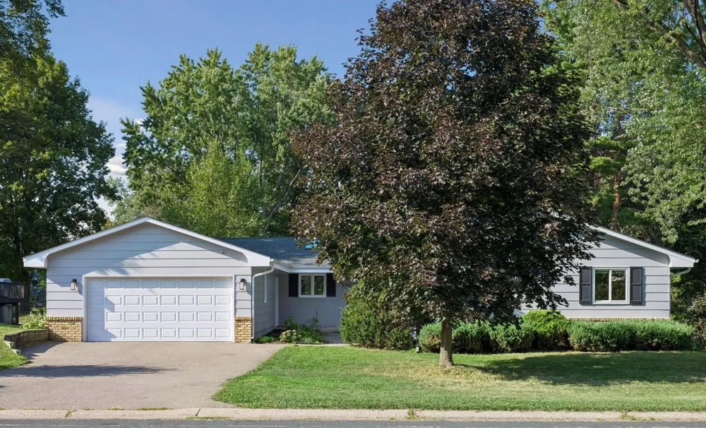 5908 W 104th Street Bloomington, MN 55438