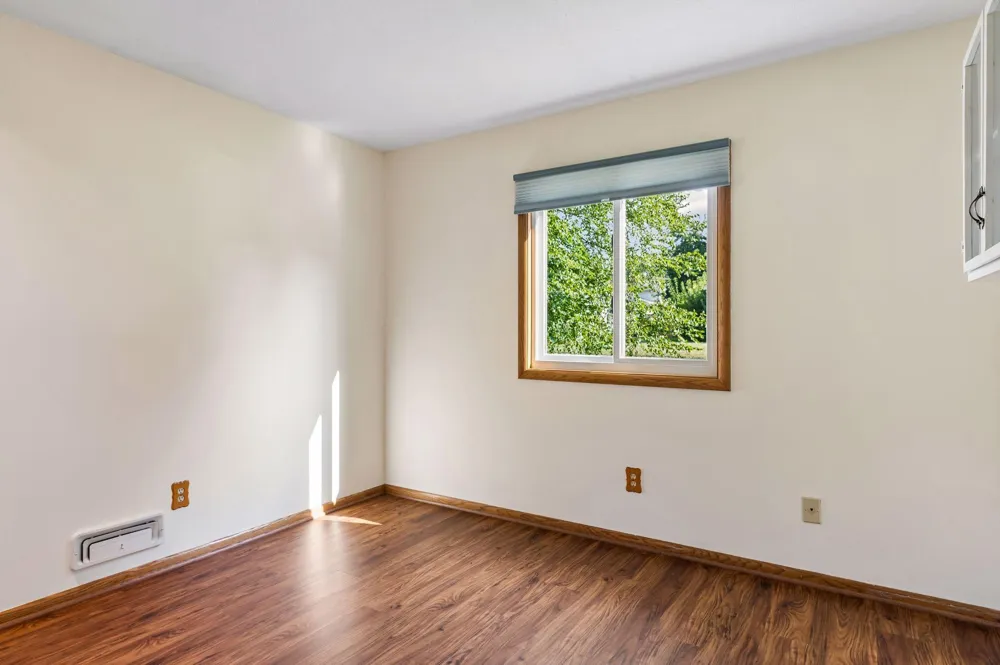 5908 W 104th Street Bloomington, MN 55438