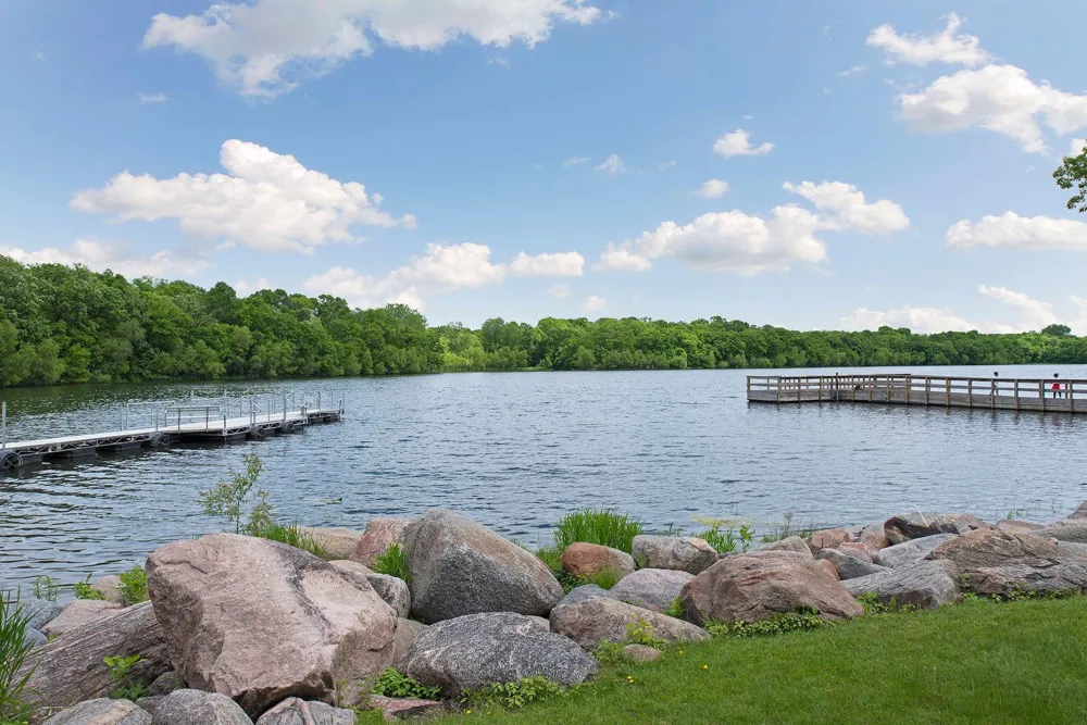 5908 W 104th Street Bloomington, MN 55438