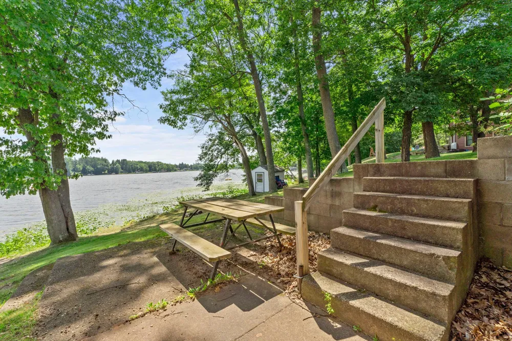 10006 Lakeside Drive Finlayson, MN 55735