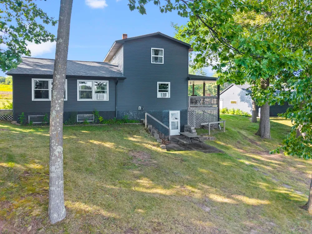 10006 Lakeside Drive Finlayson, MN 55735