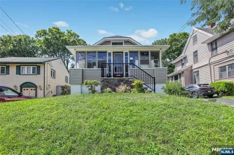 13 Cottage Place