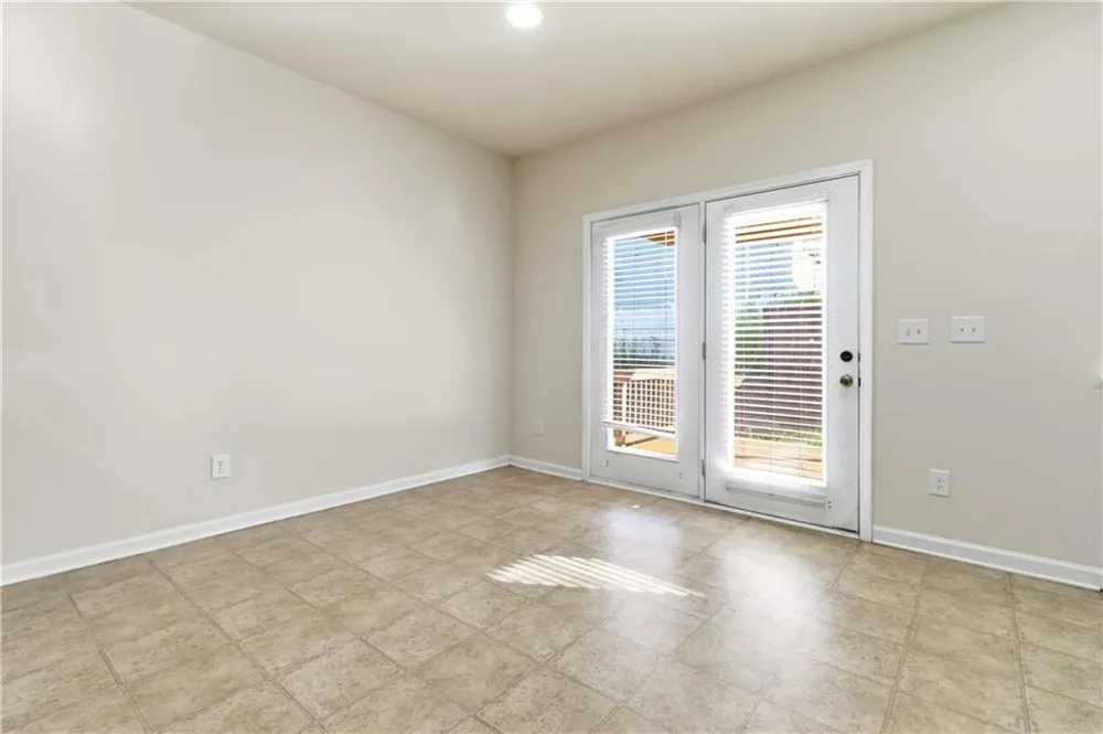 2138 Dodson Woods Drive Union City, GA 30213