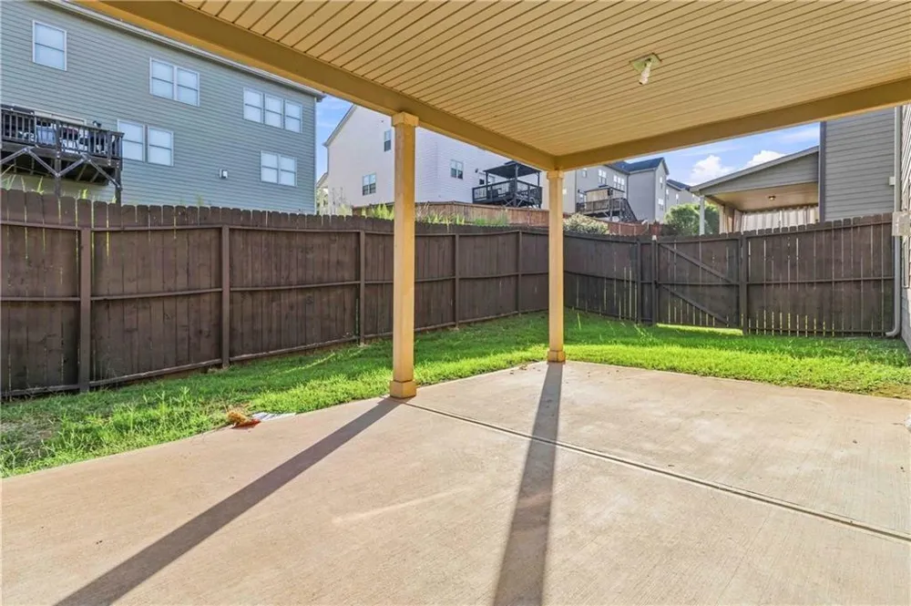 2138 Dodson Woods Drive Union City, GA 30213