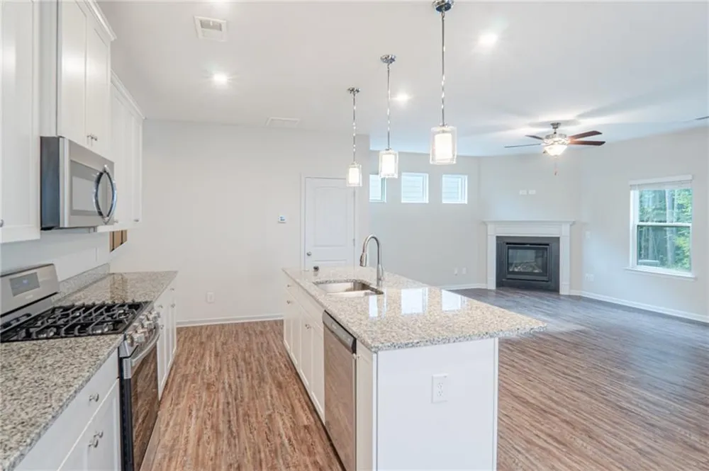 108 Bryon Lane Acworth, GA 30102