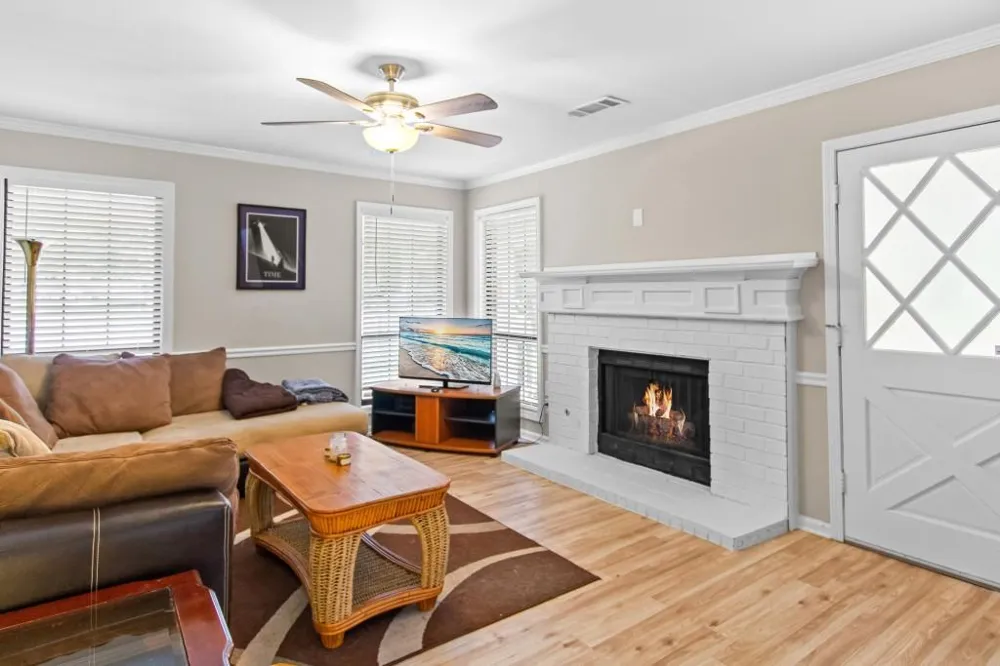 5062 Leland Drive Stone Mountain, GA 30083