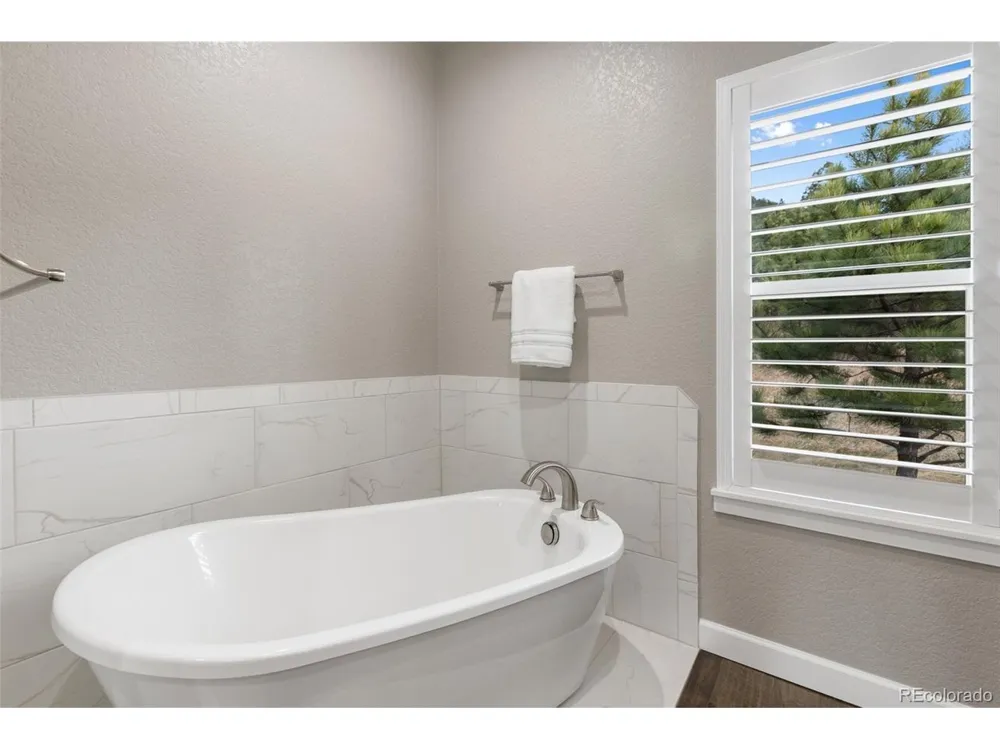 1120 Highlands Woodland Park, CO 80863
