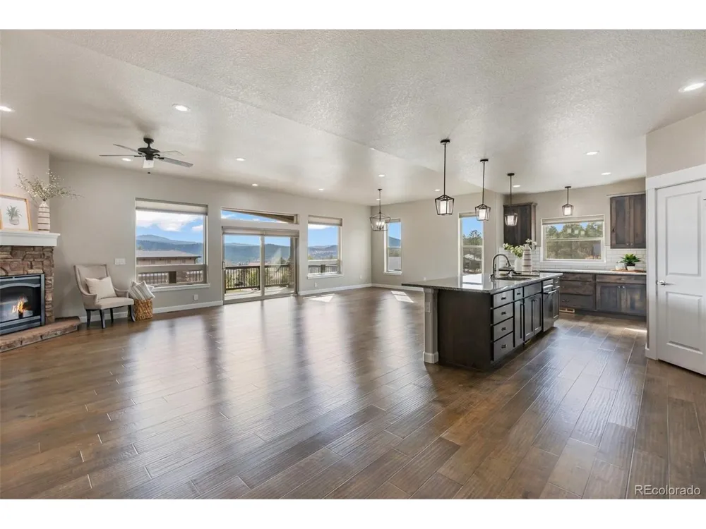 1120 Highlands Woodland Park, CO 80863